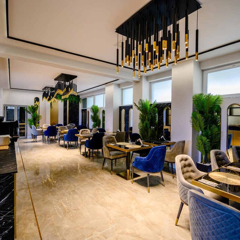 Elitte Inn & Suites
