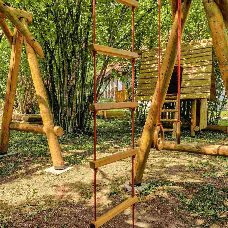 Körtövés Guest Village